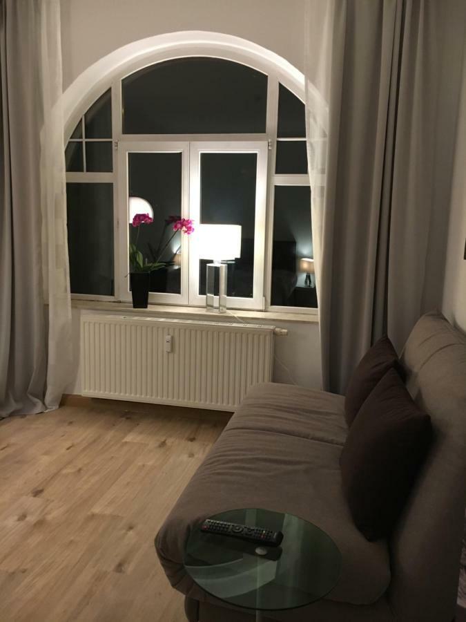 Gemuetliche Ferienwohnung Im Erdgeschoss- Jenaer Strasse Erfurt Eksteriør bilde