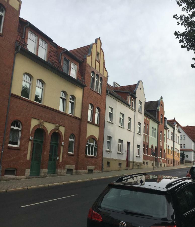 Gemuetliche Ferienwohnung Im Erdgeschoss- Jenaer Strasse Erfurt Eksteriør bilde