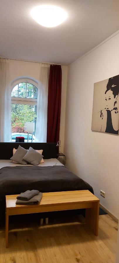 Gemuetliche Ferienwohnung Im Erdgeschoss- Jenaer Strasse Erfurt Eksteriør bilde